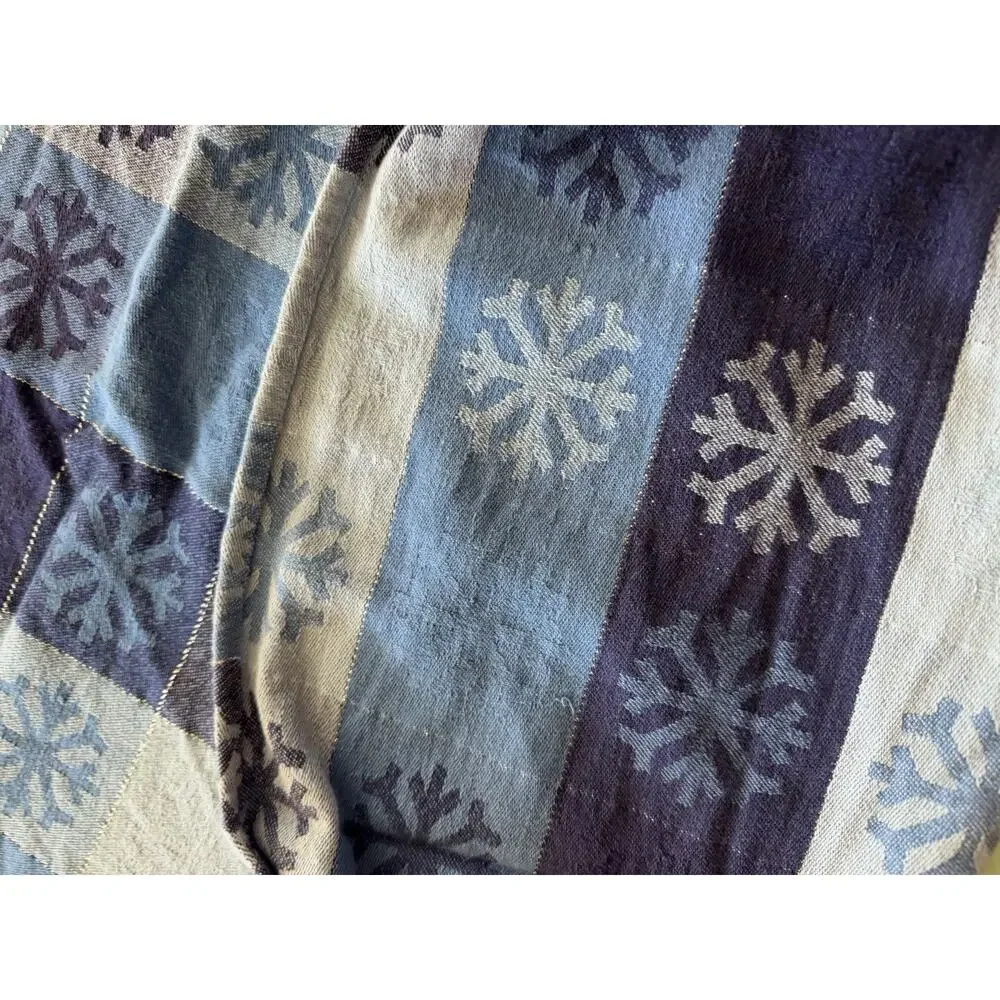Blue Snowflake & Silver Christmas Tablecloth Avon Home 72x50 W/ Oval Curv Edges